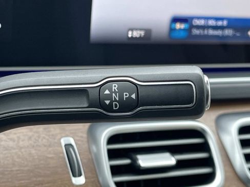 Certified 2025 Mercedes-Benz GLE 350 4MATIC image 33