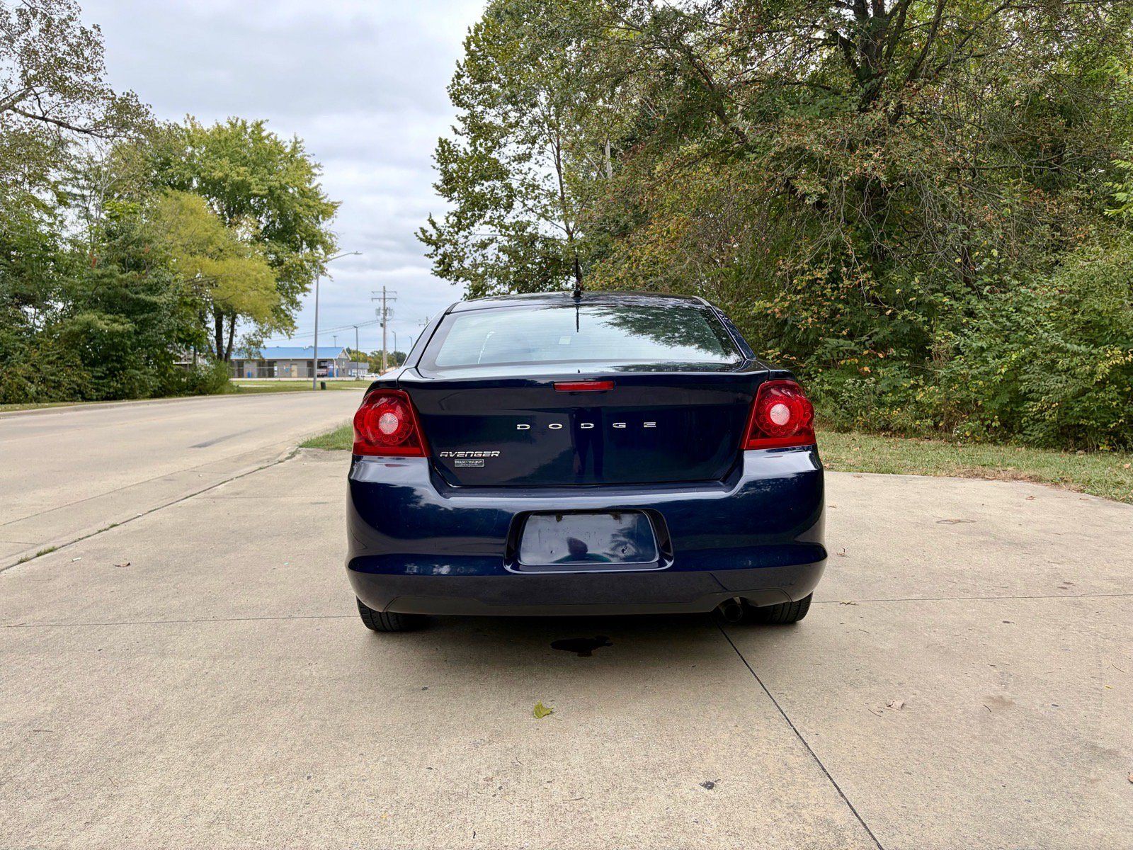 Used 2013 Dodge Avenger SE FWD image 11
