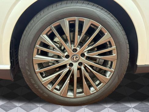 Used 2024 Lexus RX 350 AWD w/ Convenience Package image 11