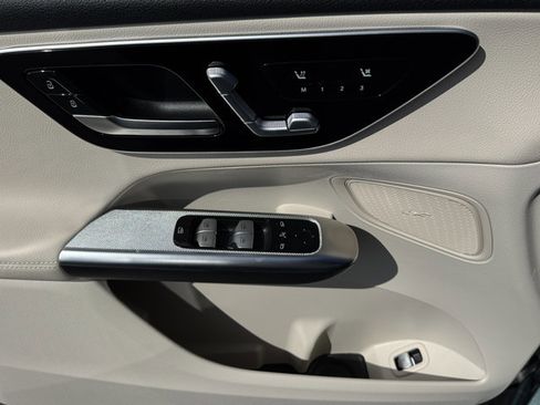 New 2026 Mercedes-Benz GLC 300 image 8