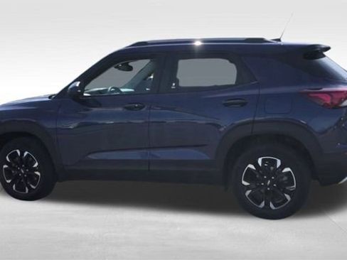 Used 2022 Chevrolet TrailBlazer LT w/ Convenience Package image 6