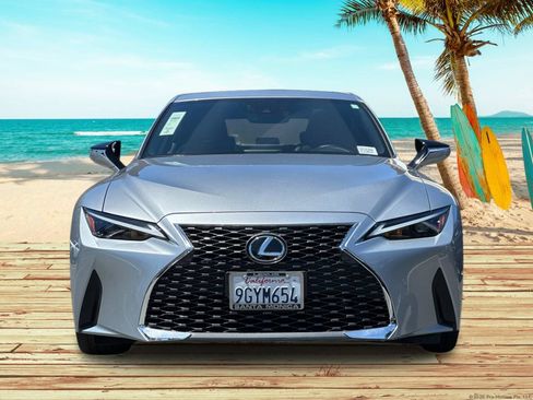 Used 2023 Lexus IS 300 w/ Comfort Package RWD image 9