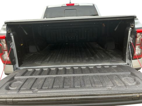 Used 2024 Ford Ranger Lariat w/ FX4 Off-Road Package AWD/4WD image 9