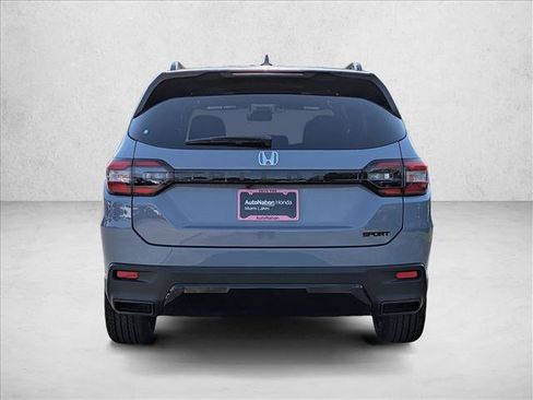 New 2026 Honda Pilot Sport image 7