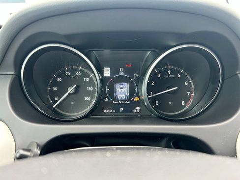 Used 2017 Land Rover Discovery Sport HSE AWD/4WD image 24