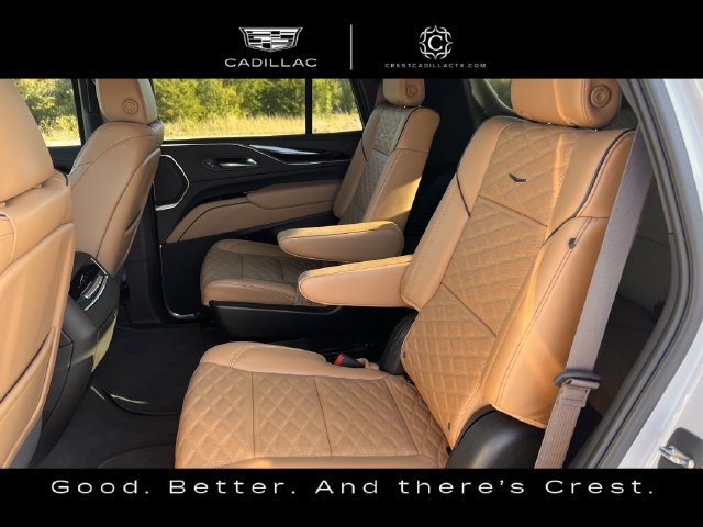Used 2023 Cadillac Escalade Premium Luxury RWD image 31