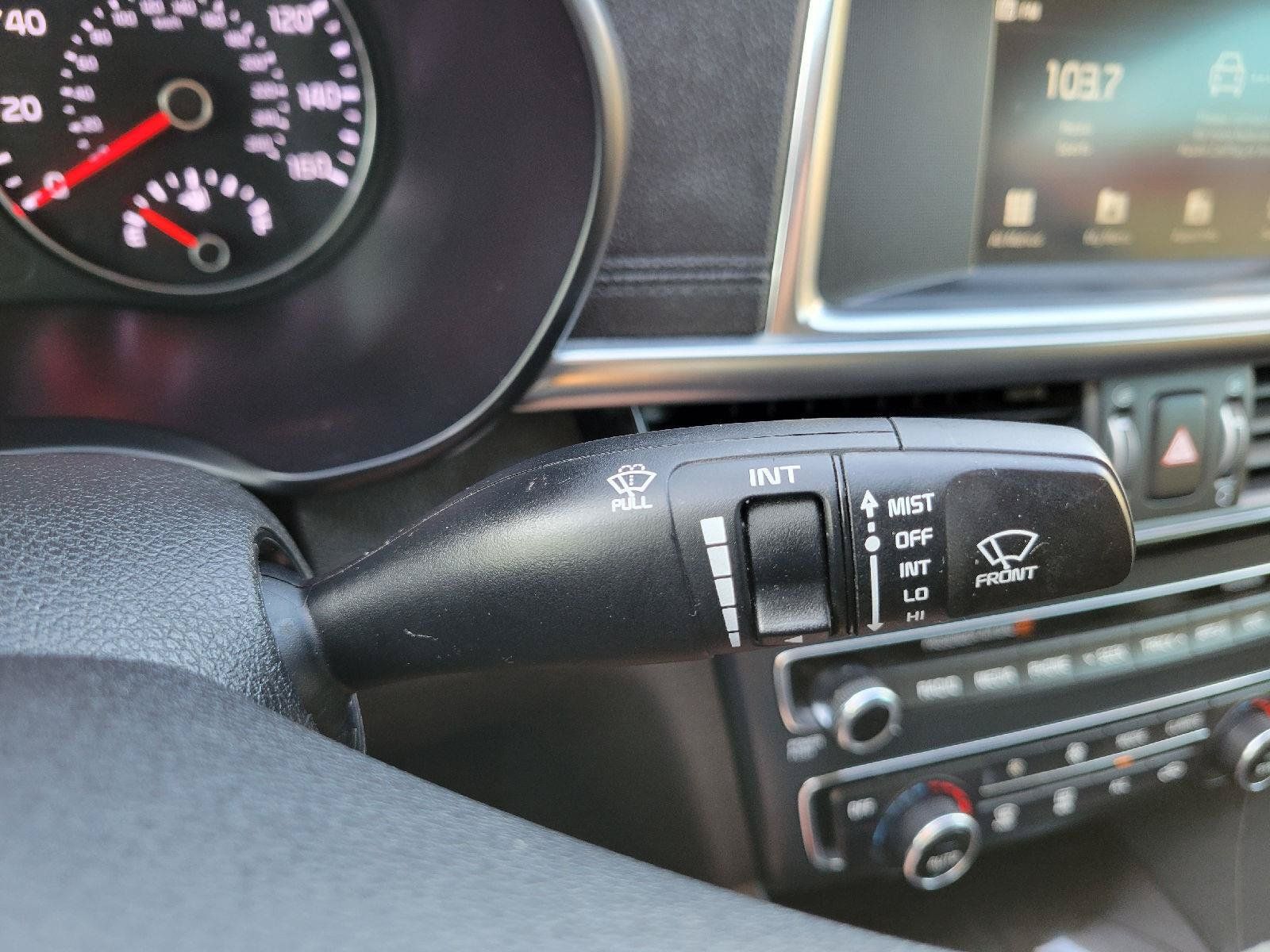 Used 2018 Kia Optima EX w/ Premium Package FWD image 18