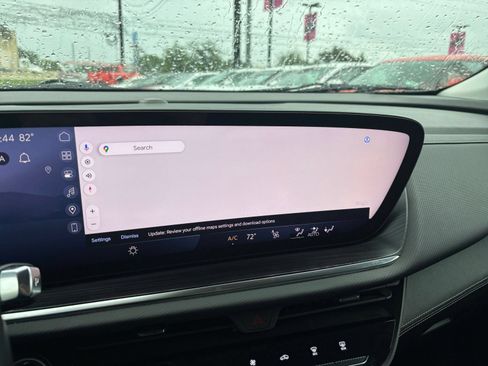 Used 2024 Buick Envision Preferred AWD/4WD image 20