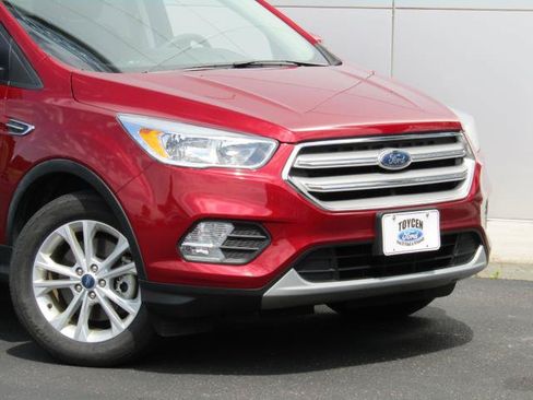 Certified 2019 Ford Escape SE AWD/4WD image 4