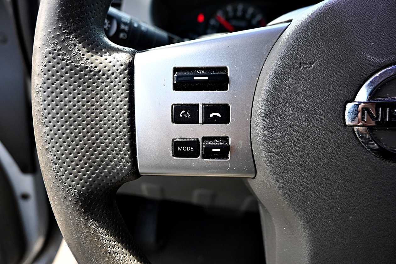 Used 2016 Nissan Frontier SV RWD image 10
