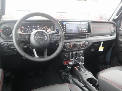 New 2026 Jeep Gladiator Rubicon AWD/4WD image 2