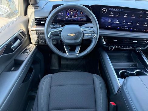 Used 2025 Chevrolet Tahoe LS AWD/4WD image 25
