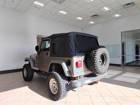 Used 2003 Jeep Wrangler X AWD/4WD image 5
