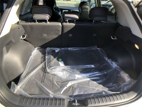 New 2025 Kia Niro EX image 23