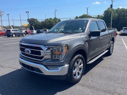 Used 2022 Ford F150 XLT w/ Equipment Group 302A High image 3