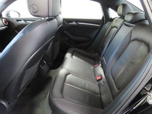 Used 2018 Audi A3 2.0T Premium image 29