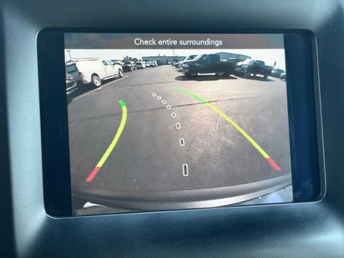 Used 2021 Jeep Cherokee Latitude Plus FWD image 32