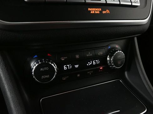 Used 2020 Mercedes-Benz GLA 250 4MATIC image 14