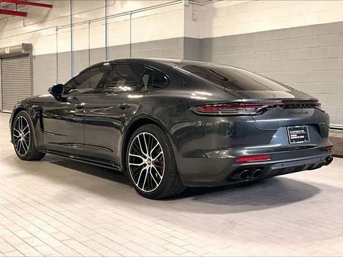 Certified 2022 Porsche Panamera 4S image 3