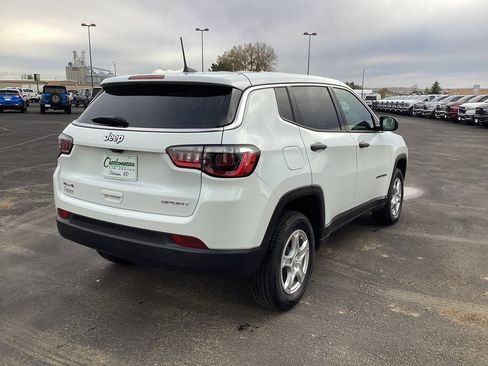 Used 2022 Jeep Compass Sport image 5