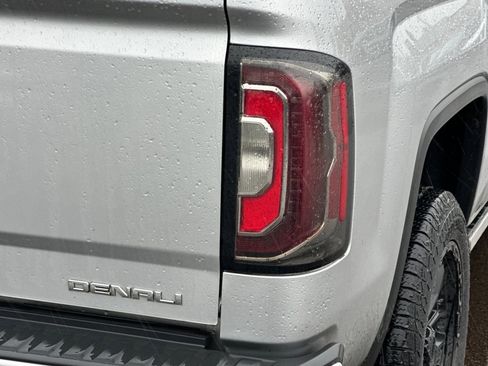 Used 2018 GMC Sierra 1500 Denali image 25