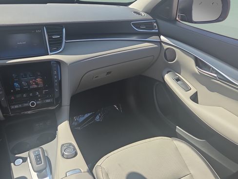 Used 2023 INFINITI QX50 Luxe AWD/4WD image 14