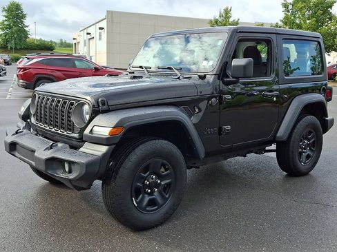 Used 2024 Jeep Wrangler Sport AWD/4WD image 5