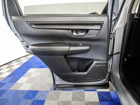 Used 2025 Honda CR-V LX image 14