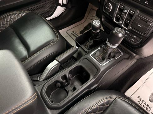 Used 2021 Jeep Gladiator Overland image 31