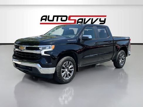 Used 2024 Chevrolet Silverado 1500 LT AWD/4WD image 3