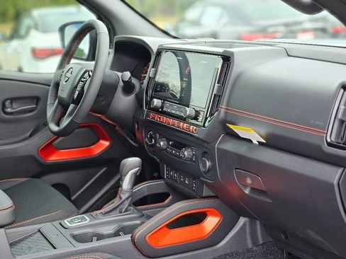 New 2026 Nissan Frontier PRO-4X w/ Pro-4x Convenience Package image 12