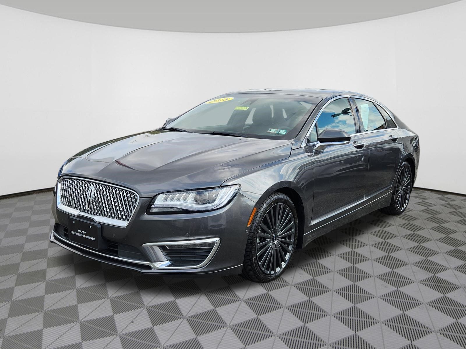 Used 2018 Lincoln MKZ Reserve w/ Technology Package AWD/4WD image 2