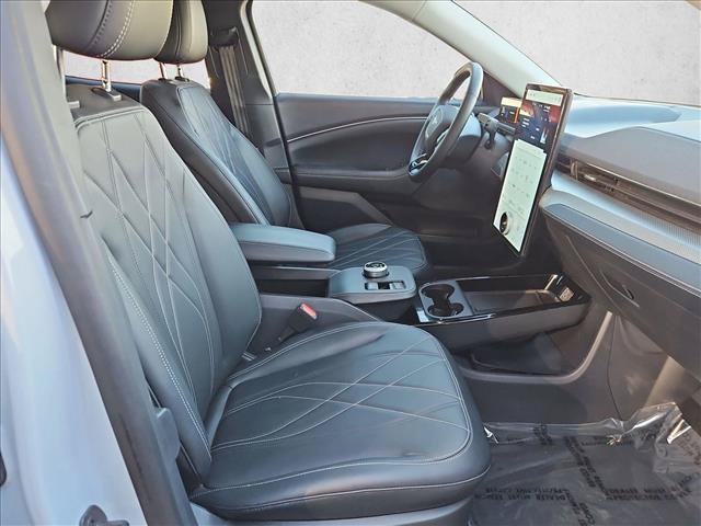 Used 2023 Ford Mustang Mach-E Select w/ Comfort Package Lite RWD image 17