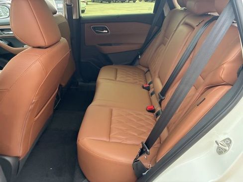 New 2026 Nissan Rogue Platinum AWD/4WD image 7