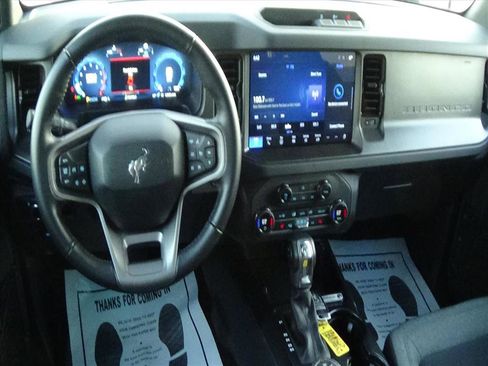 Used 2025 Ford Bronco Big Bend image 14