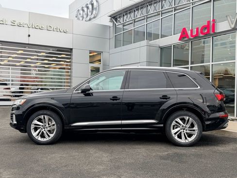 Certified 2023 Audi Q7 2.0T Premium w/ Convenience Package image 3