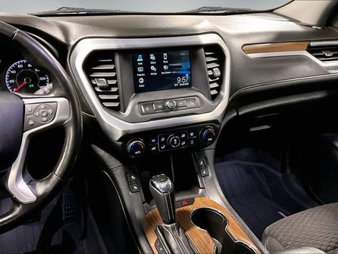 Used 2019 GMC Acadia SLE w/ Driver Alert Package I image 10