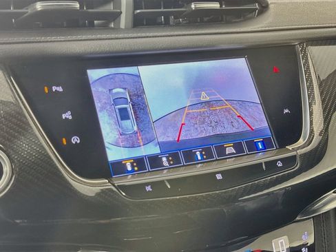 Used 2021 Cadillac XT6 Sport AWD/4WD image 17