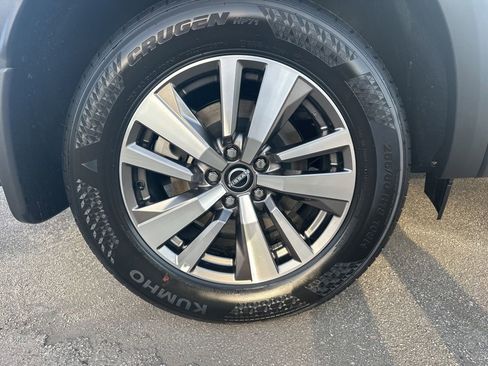 New 2026 Nissan Pathfinder SL FWD image 9