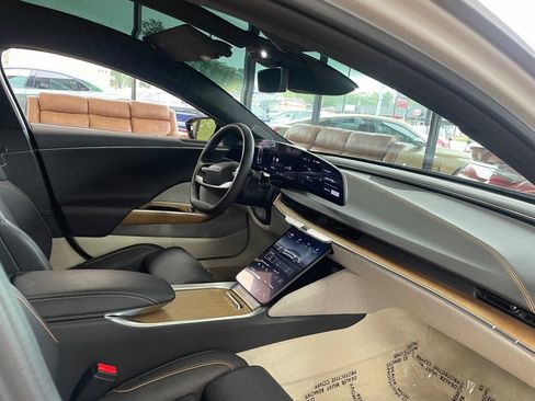 Used 2023 Lucid Air Touring AWD/4WD image 27