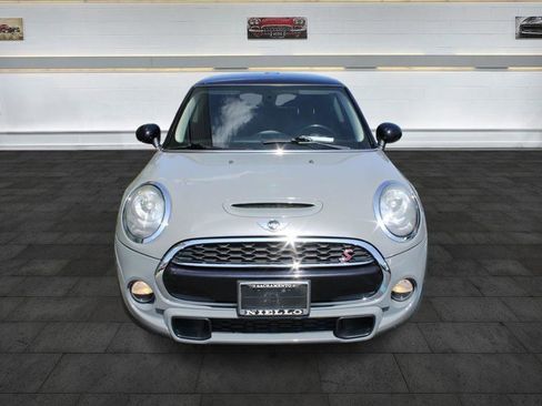 Used 2018 MINI Cooper S image 2