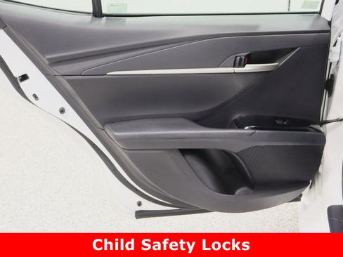 Certified 2025 Toyota Camry LE image 25