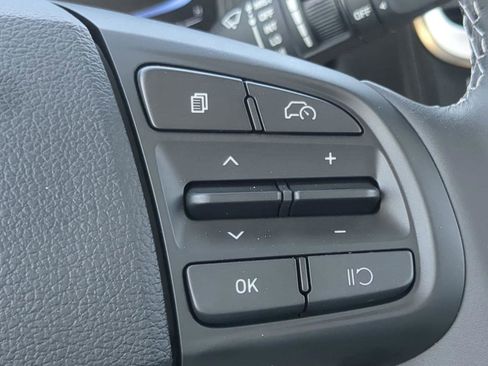 New 2025 Hyundai Venue SEL FWD image 22
