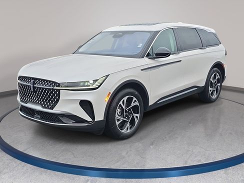 New 2026 Lincoln Nautilus Premier w/ Equipment Group 102A AWD/4WD image 1