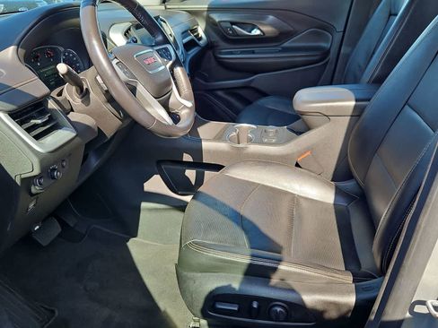 Used 2018 GMC Terrain SLT AWD/4WD image 16