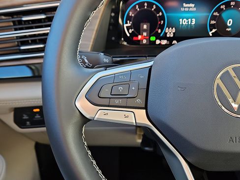 New 2026 Volkswagen Atlas SE image 19