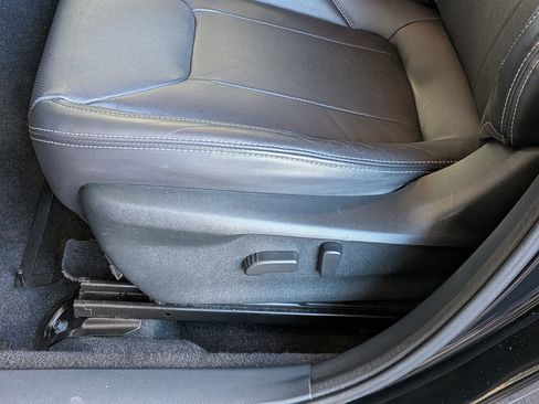 Used 2021 Subaru Impreza 2.0i Limited image 12