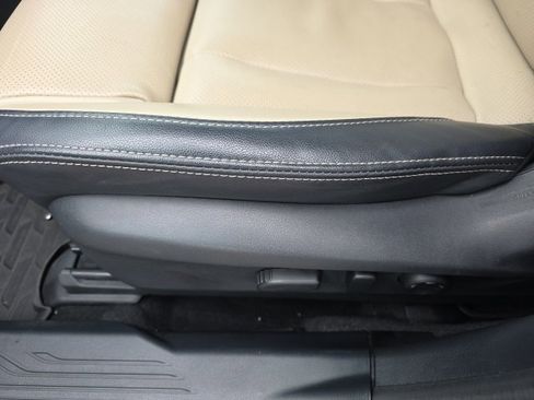 Used 2023 Subaru Outback Limited image 15