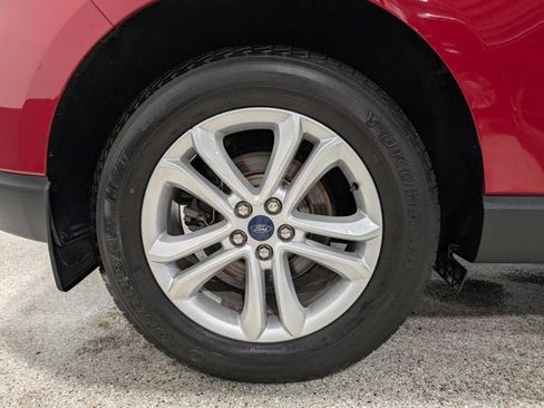 Used 2020 Ford Edge SEL w/ Convenience Package image 11