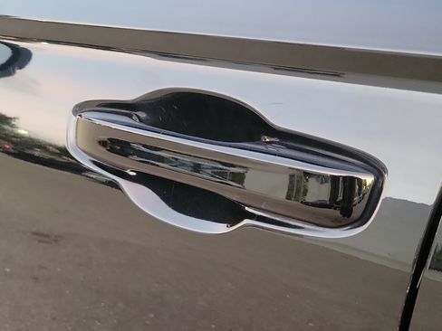 Used 2023 Honda CR-V EX image 7